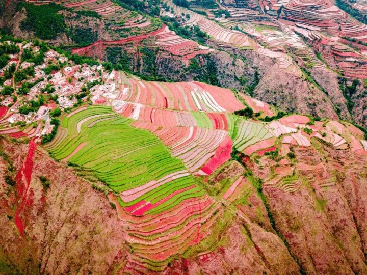 這條云南最美公路，適合自駕，現(xiàn)在還免費(fèi)--怒江最美公路